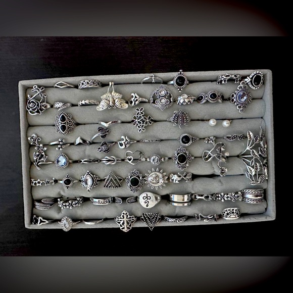 Women silvery Finger Rings Mix Style Jewelry - Picture 1 of 9